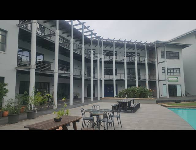 200M² OFFICE TO LET IN RIVERHORSE VALLEY